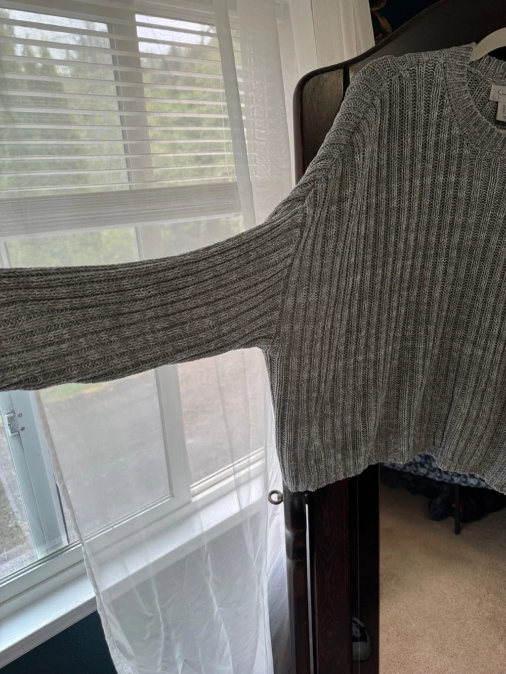 Jessica Simpson Gray Ribbed Crewneck Sweater - Picture 3 of 3
